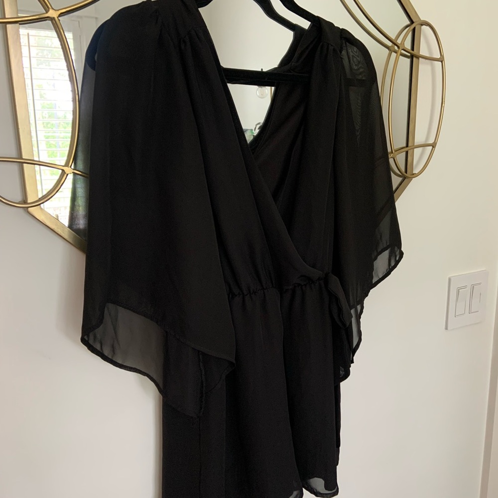 Charlotte Russe black flowey sleeve dress